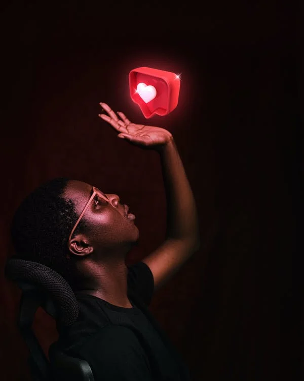 Social Media Influencer - Everything You Need To Know - NFI