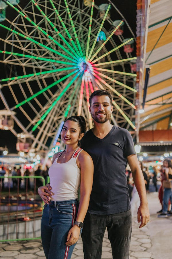 101 Engagement Photo Ideas From Real Couples